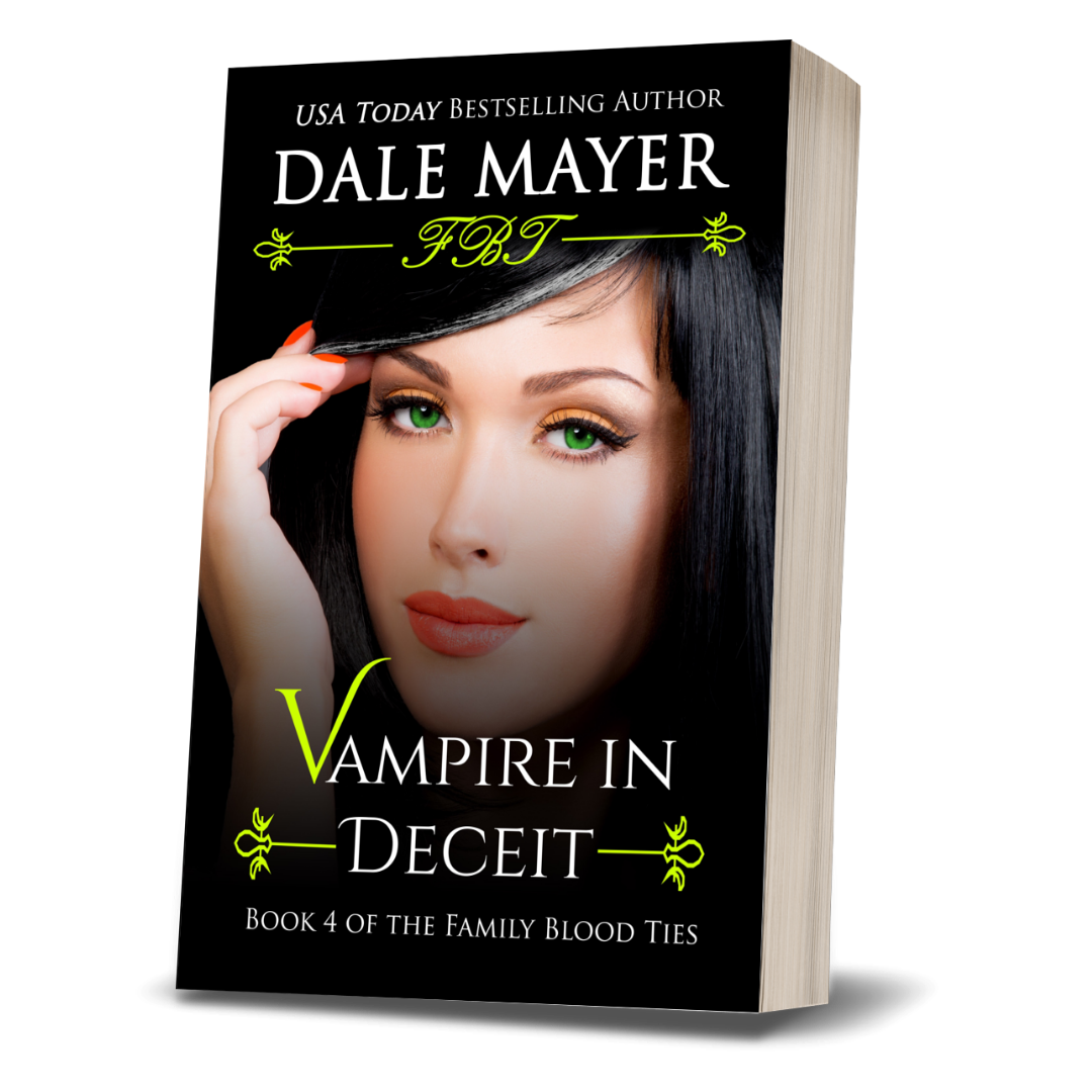 Vampire in Deceit: Family Blood Ties Book 4