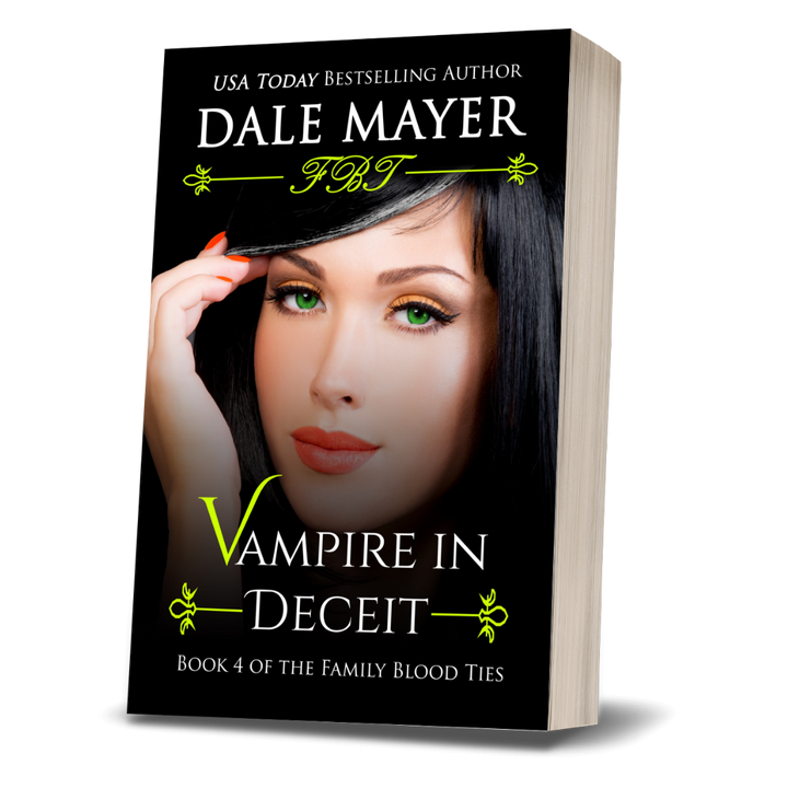 Vampire in Deceit: Family Blood Ties Book 4