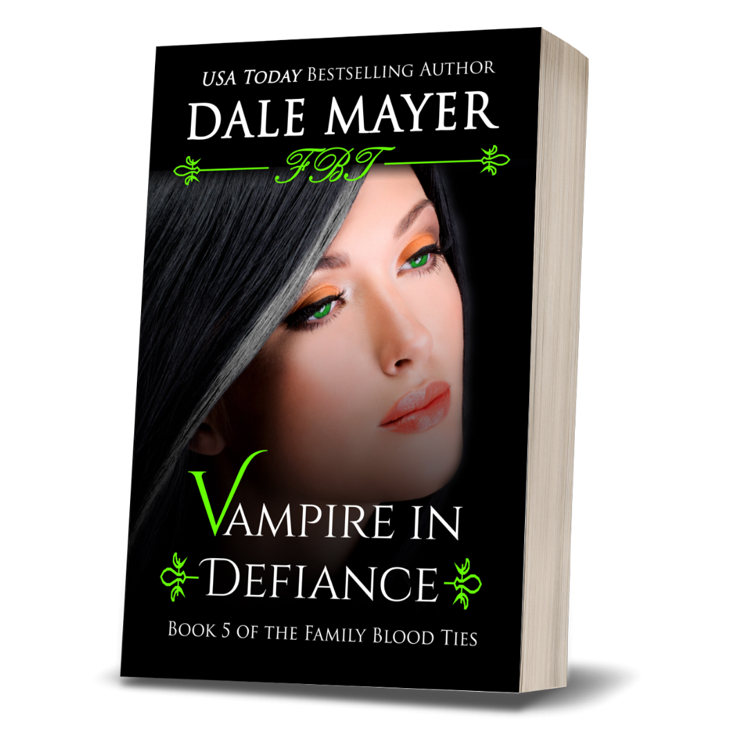 Vampire in Defiance: Family Blood Ties Book 5