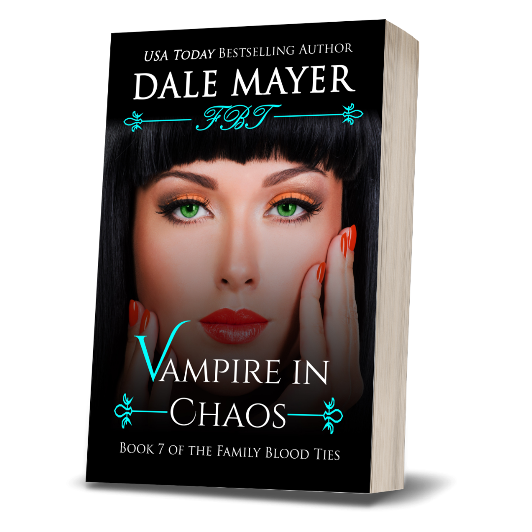 Vampire in Chaos: Family Blood Ties Book 7